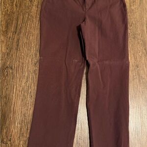Old Navy Women's Maroon Pixie Pants size 12